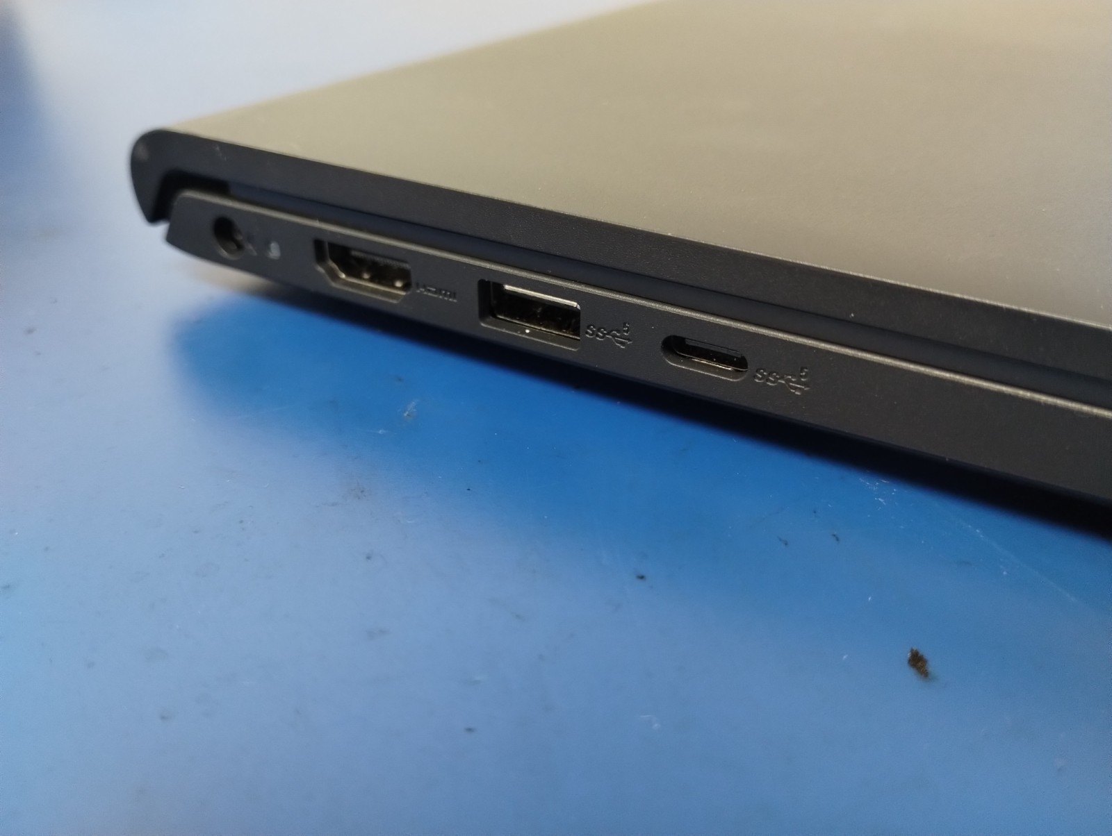 DELL 15 DC15255 G8MK9, AMD Ryzen 7 7730U, 2.00 GHz, 16 GB RAM 512 GB NVMe SSD