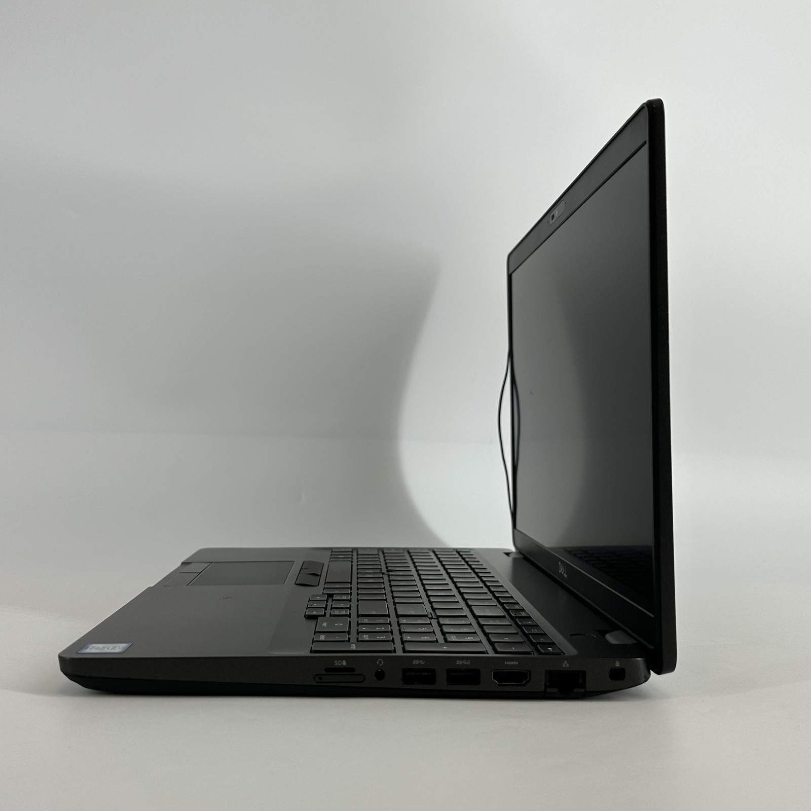 Dell Latitude 5501 15.6 Black FHD i7-9850H 2.60GHz 16GB 512GB SSD Good