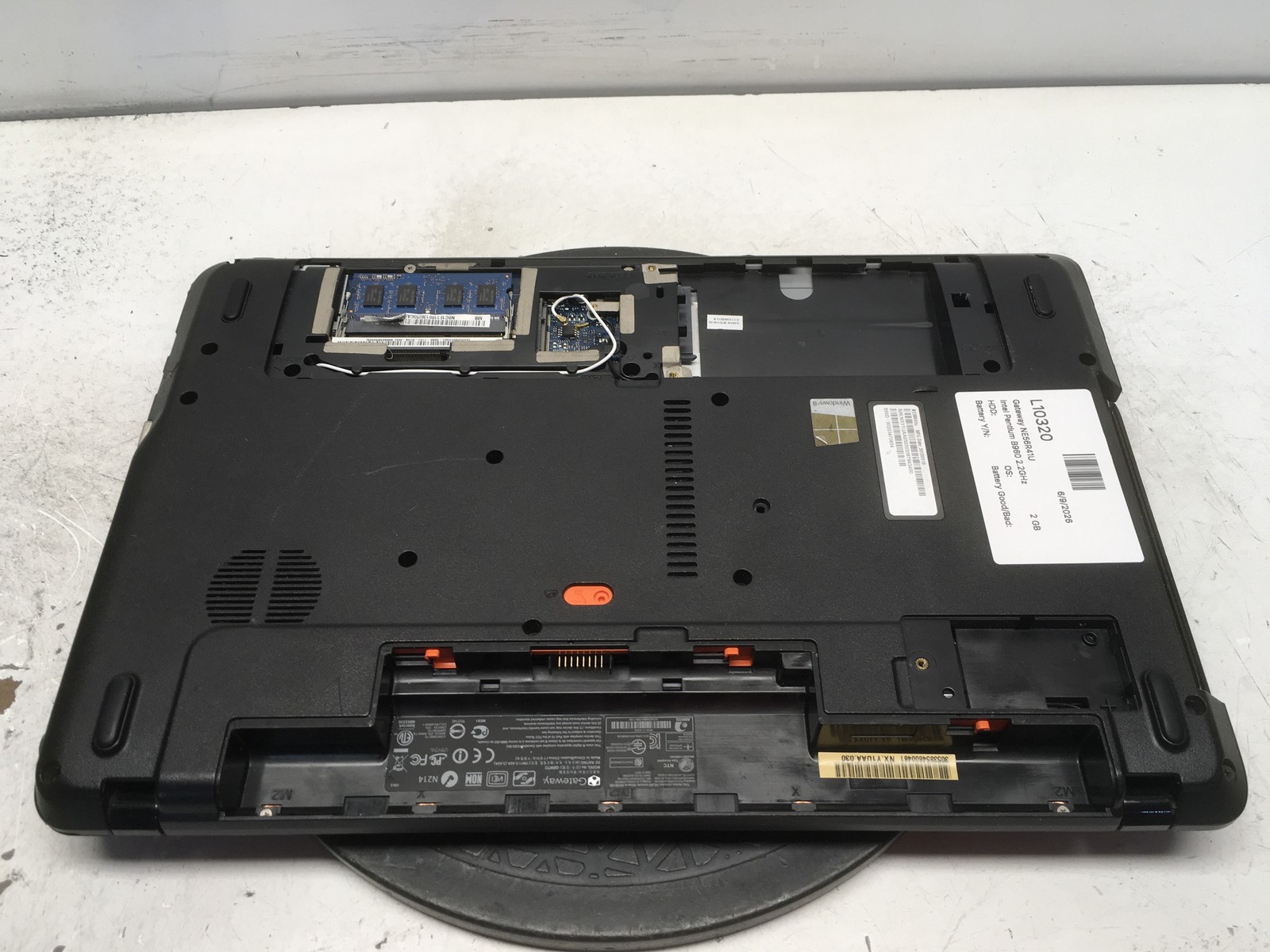 Gateway NE56R41U Intel Pentium B960 2.2GHz 2 GB NO HDD No Batt