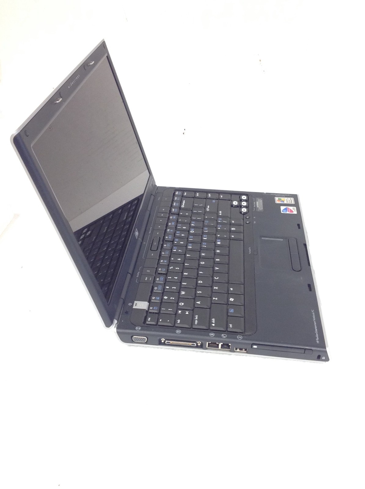 HP Pavilion DV1000 Pentium M 1.50GHz 14″ Laptop w/2GB RAM, DVDRW, Adapter, No HD