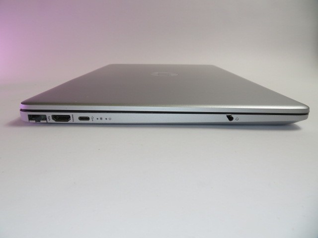HP LAPTOP 15-GW0023OD RYZEN 3-3250U 2.6Hz 8GB RAM 256GB NVMe WIN 11 HOME *READ