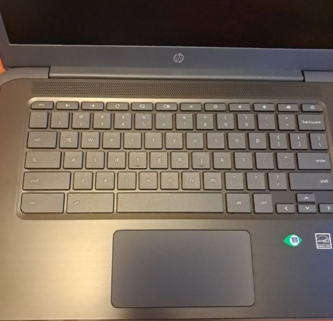 HP 14A G5 Chromebook Laptop Computer W/Charger.