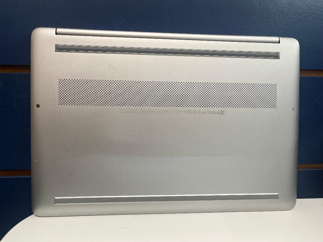 Hewlett Packard Laptop Model 15-DY1085nr