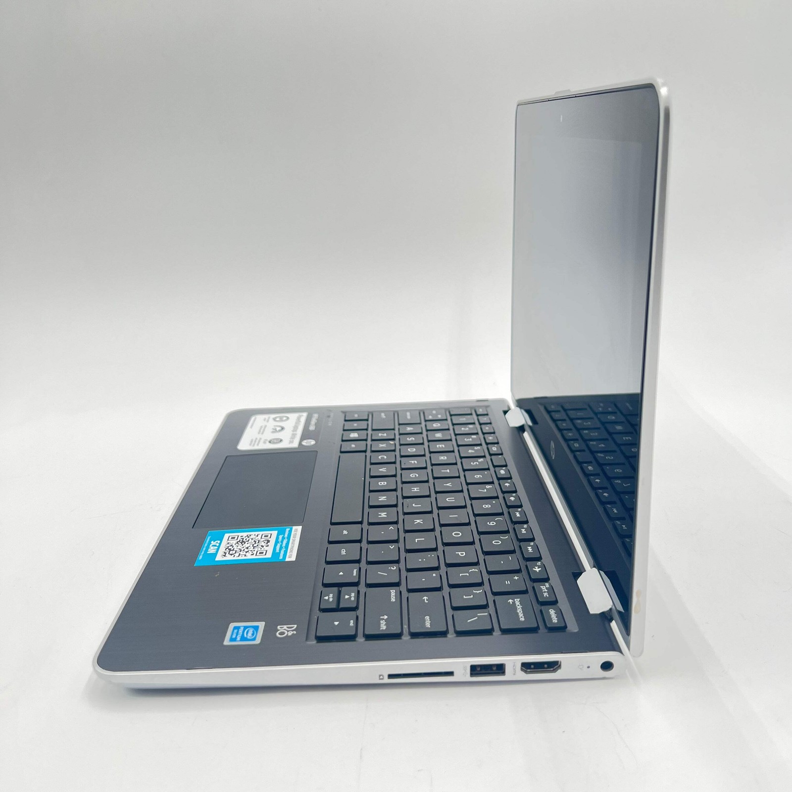 HP Pavilion x360 11m-ad113dx 11″ Laptop Intel Pentium 4GB RAM 500GB Silver