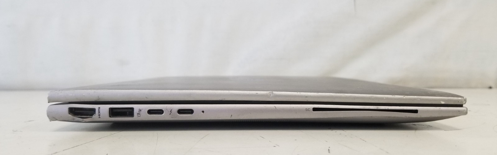HP ZBook Firefly G11 14″ Core Ultra 5 135H 1.7GHz 16GB RAM NO OS NO SSD