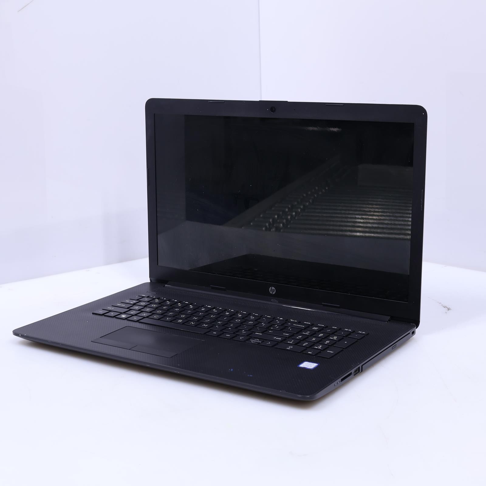 HP Laptop 17-by1053dx Intel Core i5 8th Gen 16GB RAM No Drive/OS Laptop