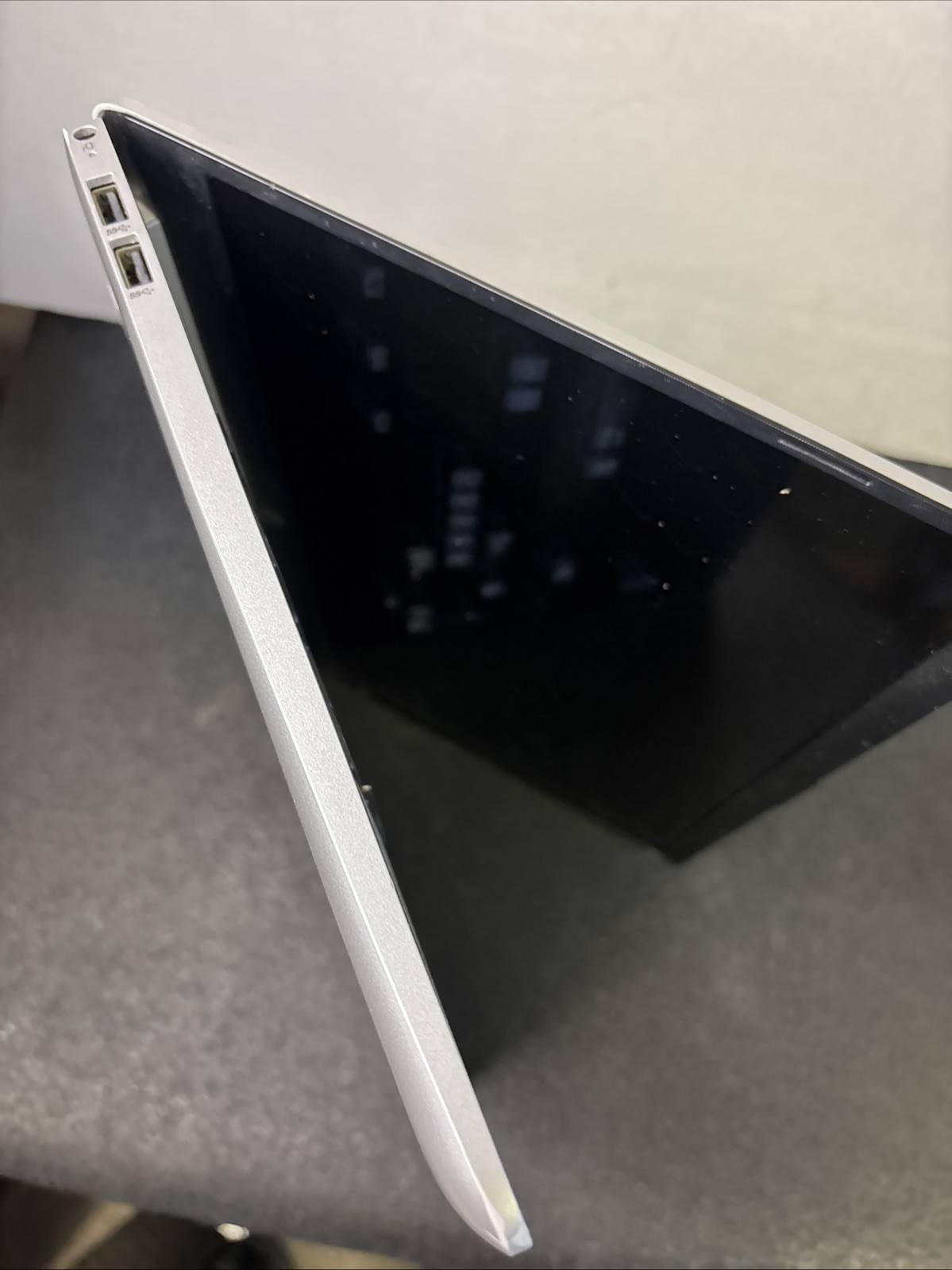 HP 15 Laptop 15-dy1731ms 15.6″ i3-1005G1 8GB 256GB SSD Touchscreen WIN 11H