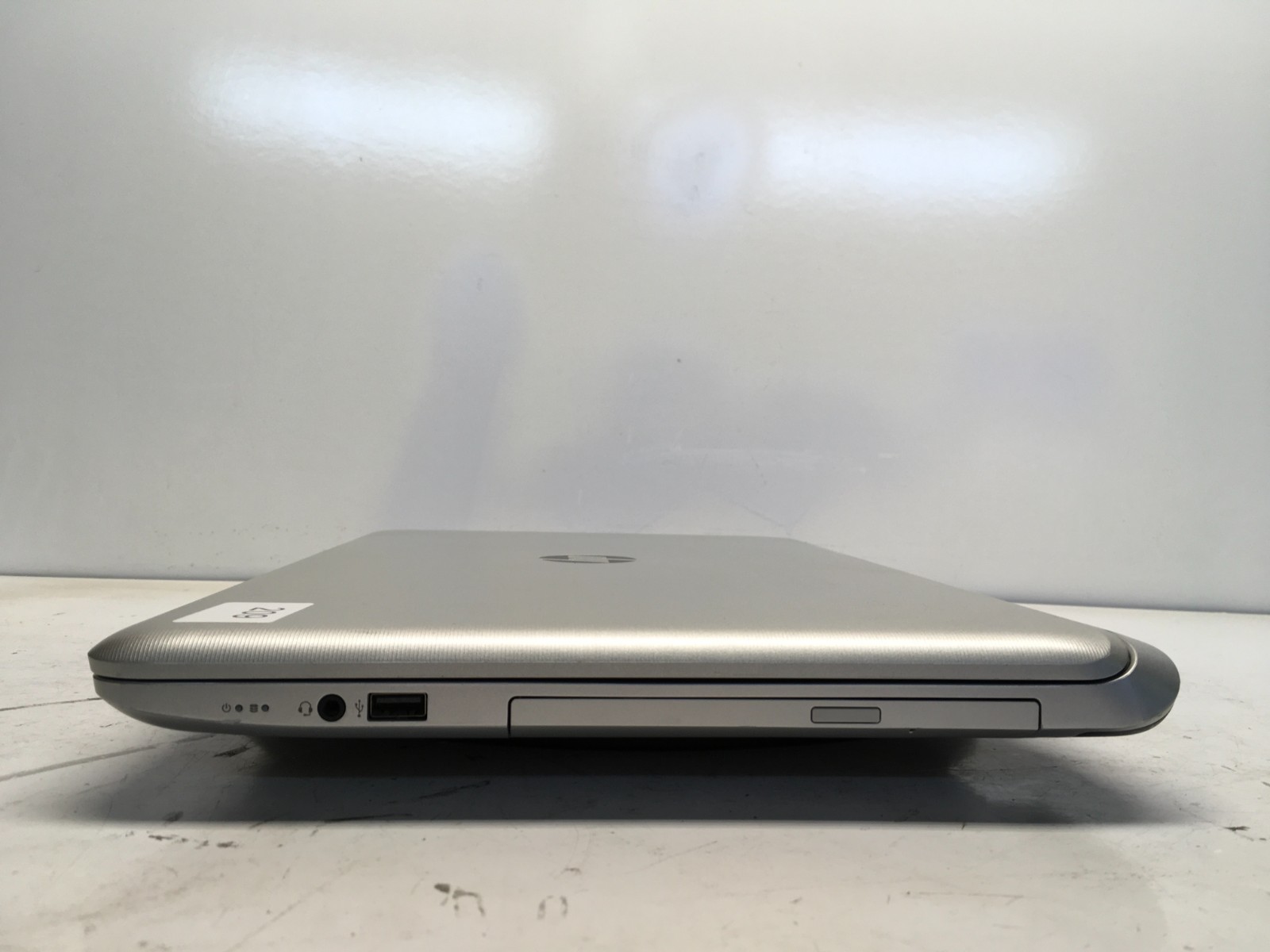 HP Pavilion 17-F231NR AMD A10-5745M 2100MHz 8 GB NO HDD/Battery