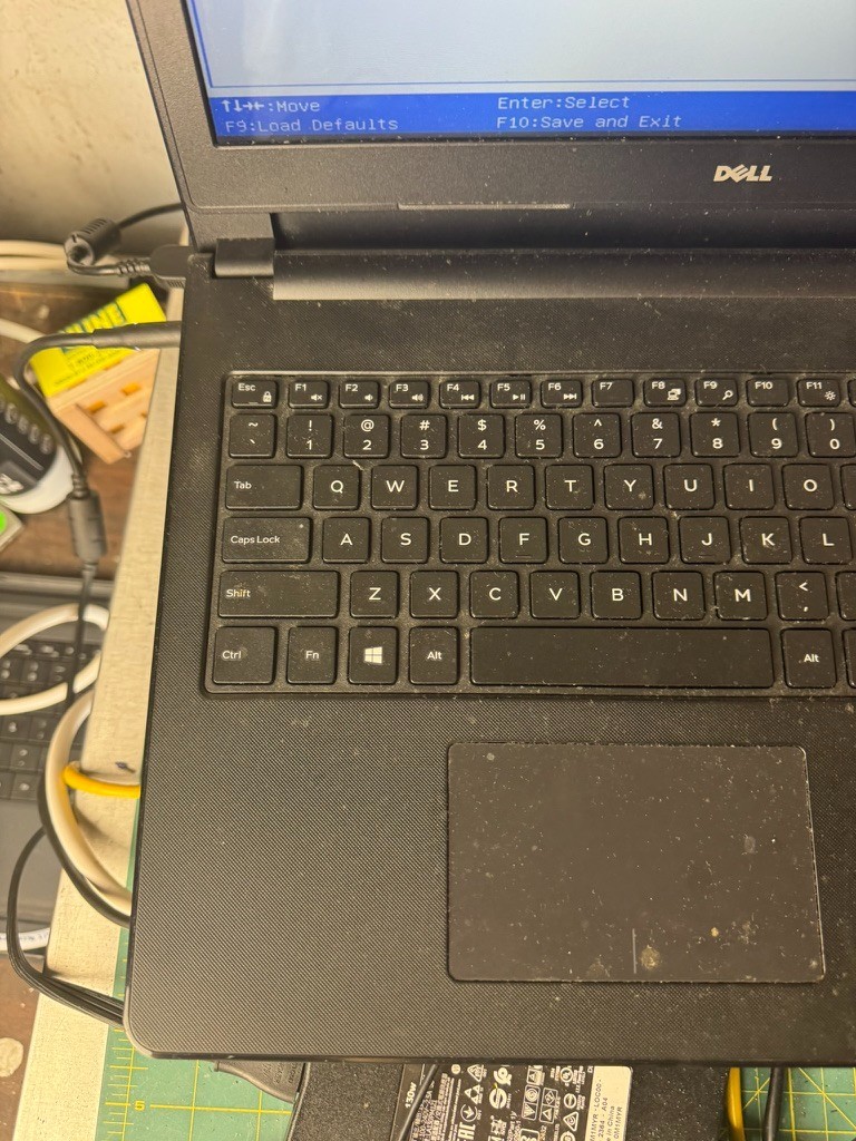 Dell Inspiron 15-3552 15.6in Pentium N3700 4GB RAM 500GB HDD No OS #5069