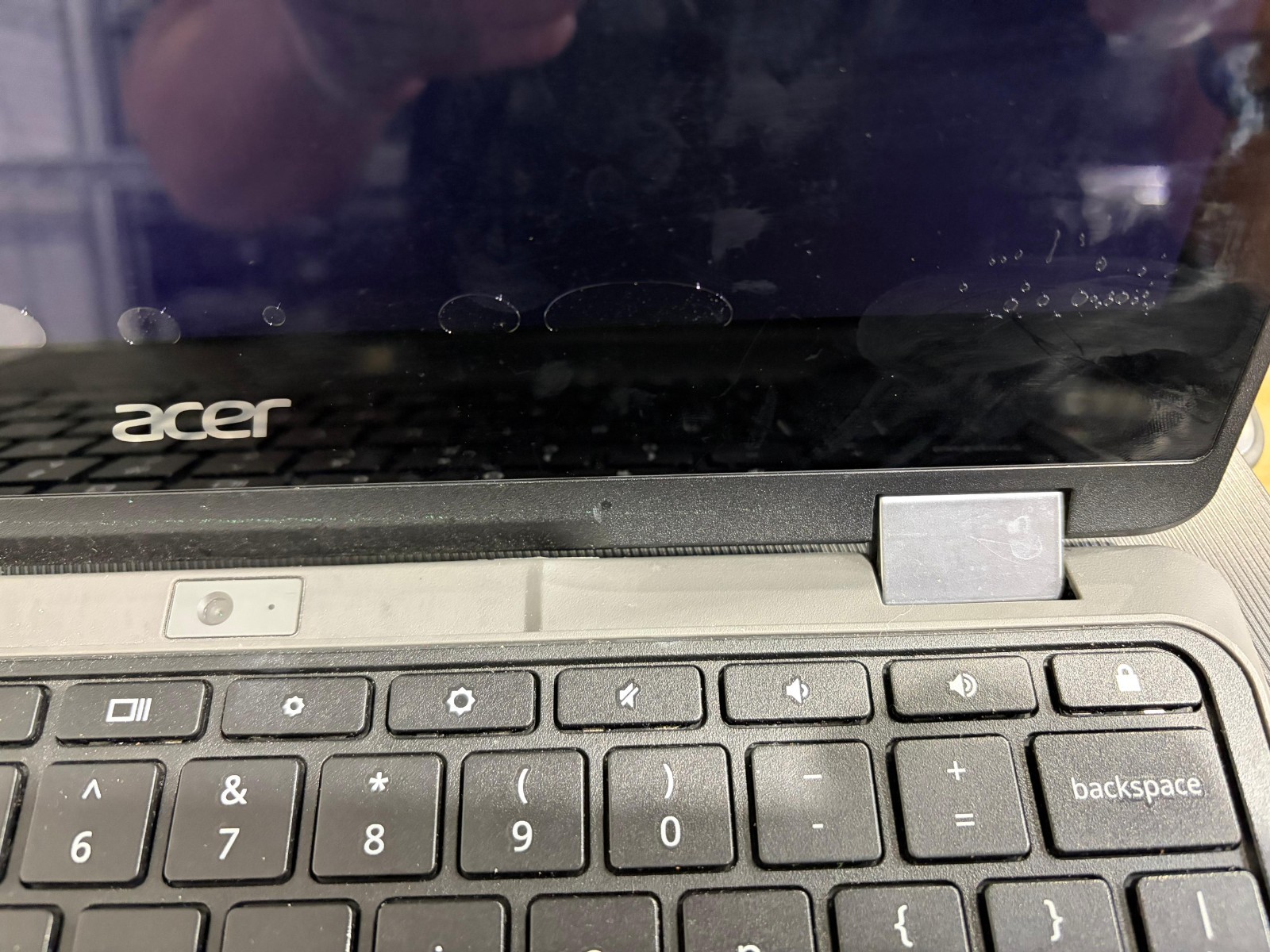 Acer Chromebook Spin 511 R752T N16Q14 2in1, 4GB, 32GB SSD *Screen Bubbles*