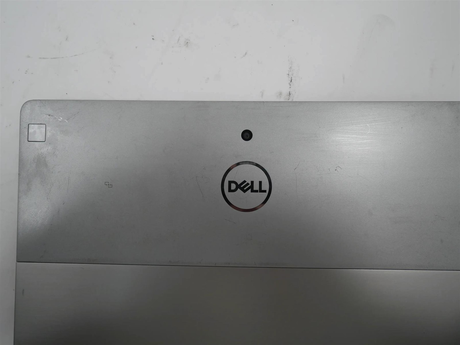 Dell Latitude 7210 Core i7-10610U 1.80GHz 16GB 256GB SSD