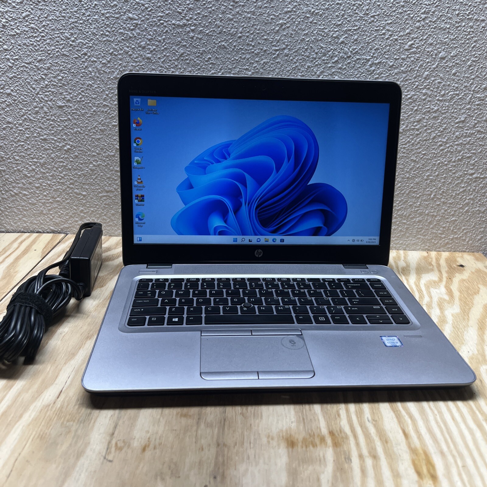 HP 840 Elite book G3 14″ FHD, Intel i5-6200U, 8GB, 256GB SSD, Win 11 Pro.