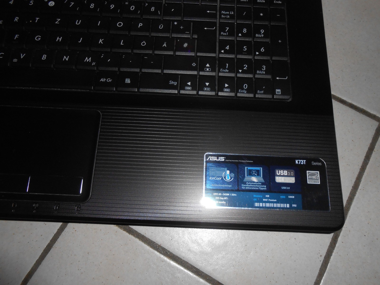 Asus K73T AMD A6-3420M 4x 1.5GHz / 8GB RAM / 500GB HDD / 17.3 inch Linux Mint