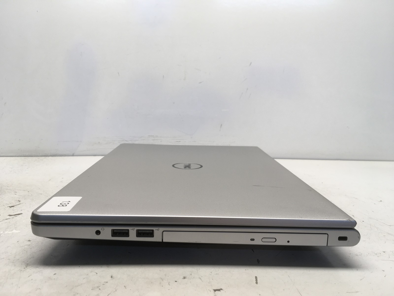 Dell Vostro 3560 Intel i3-6100U 2.3GHz 2 GB NO HDD No Batt