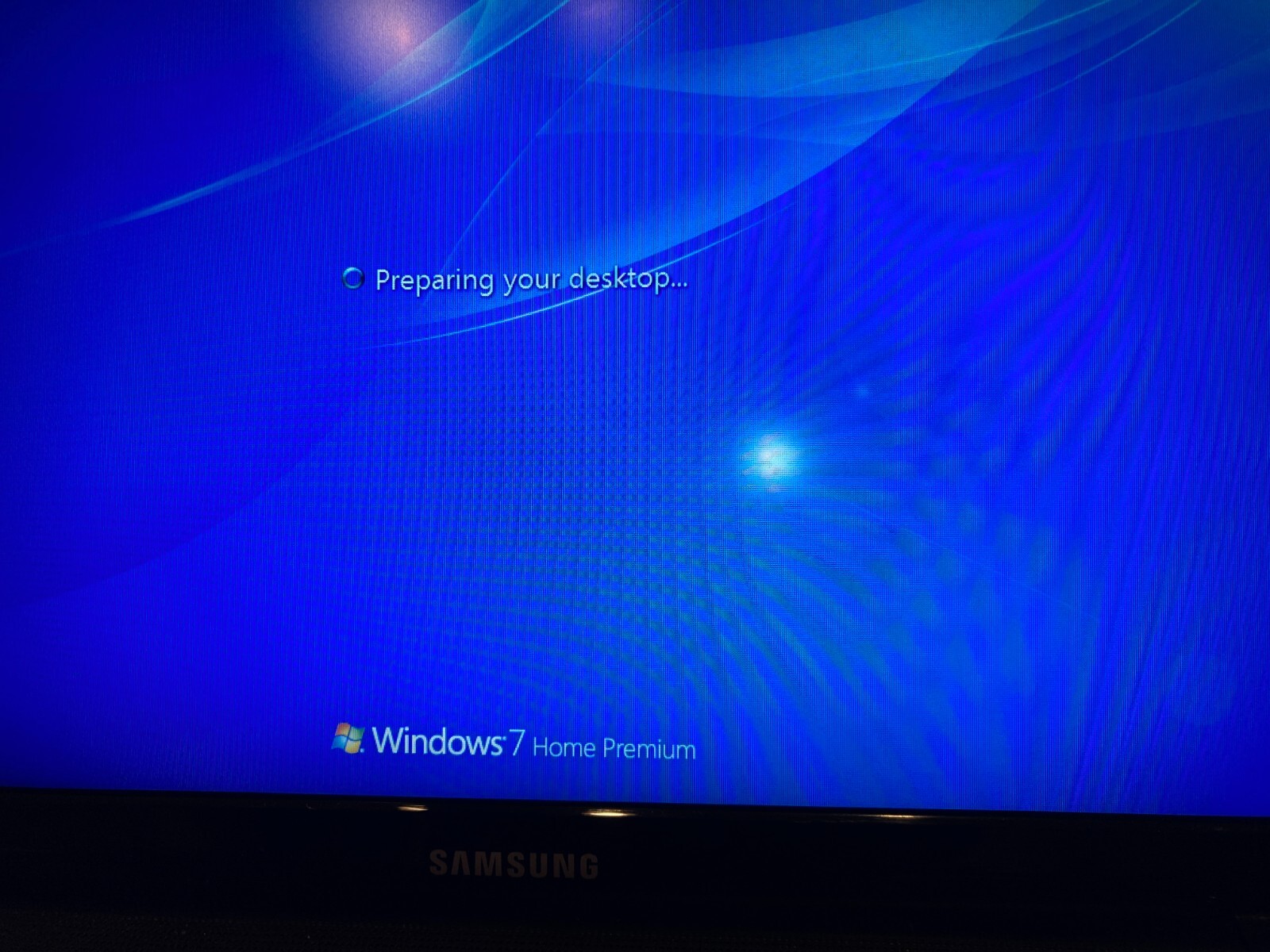 Samsung 300E5A/Core i3-Windows 7 /Webcam/DVD – 2350M CPU 2.30 GHZ 6.0GB 64 Bit O