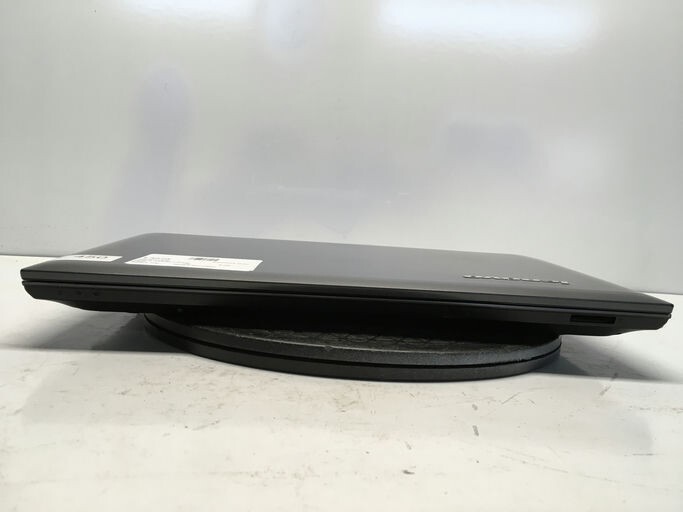 Lenovo V570 Intel i5-2430M 2.4GHz 6 GB NO HDD No Batt