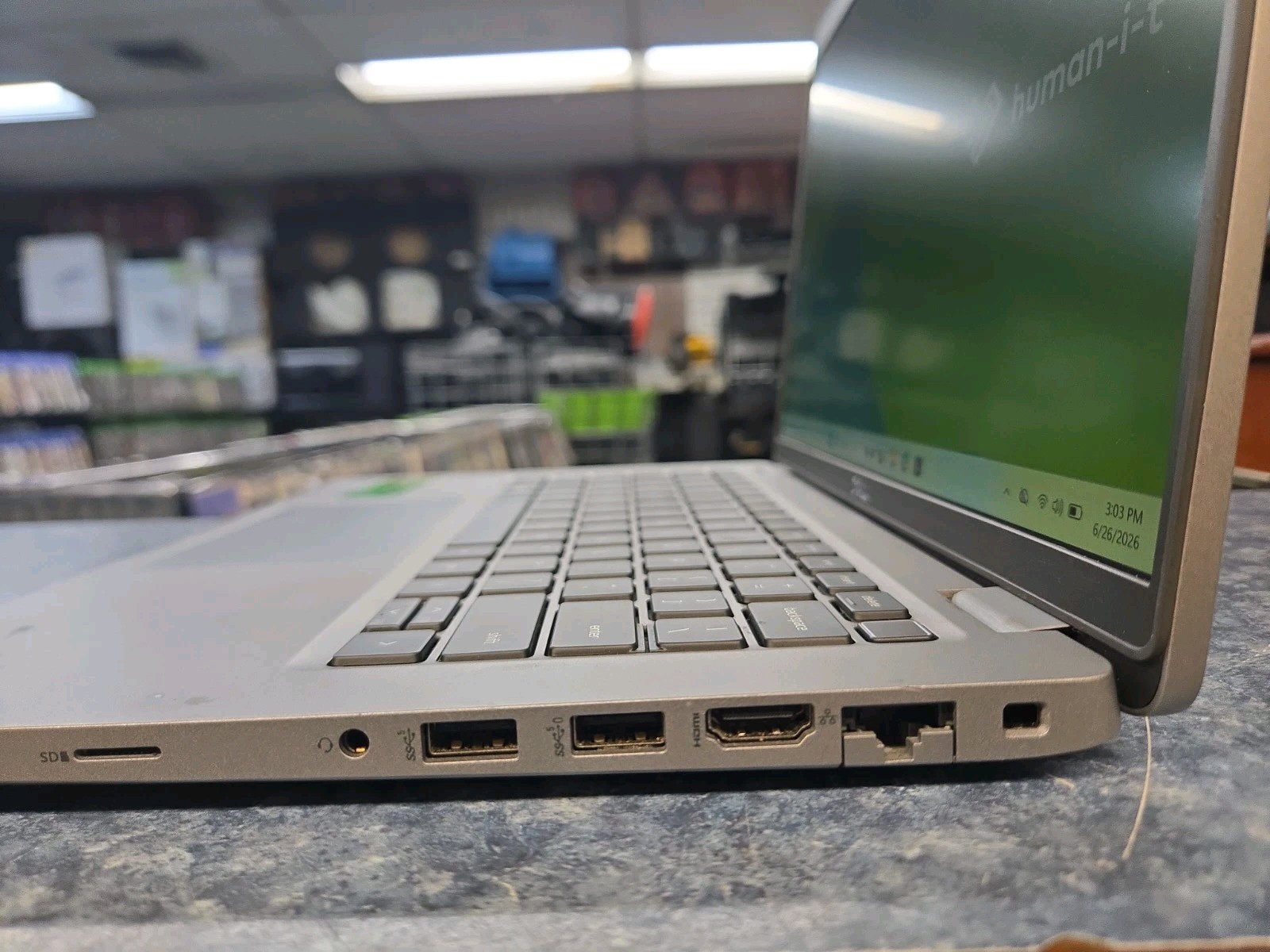 Dell Latitude 5430 14″ Laptop Core i7 16GB RAM 256GB SSD Windows 11
