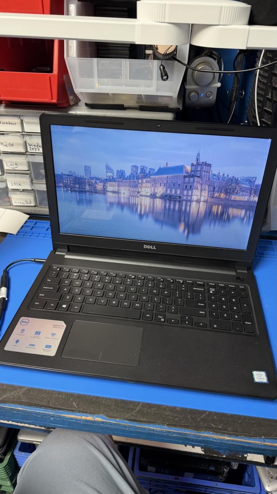 Dell Inspiron 15 3567 i3-7100U 8GB RAM 250GB SSD Windows 11 Laptop