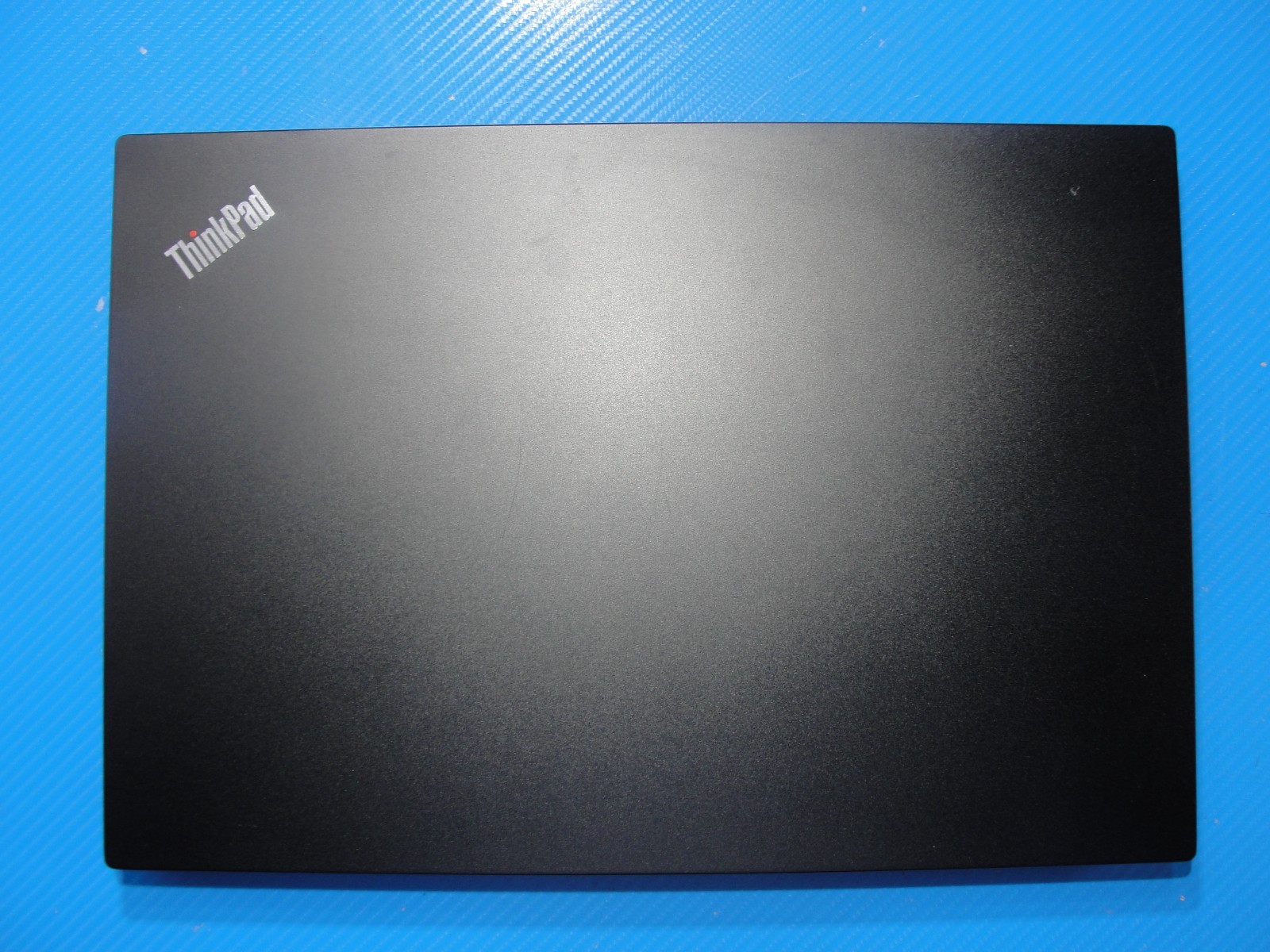 Lenovo ThinkPad E590 15.6″HD Intel Core i3-8145U 2.1GHz 8GB RAM 1TB HDD+P/A