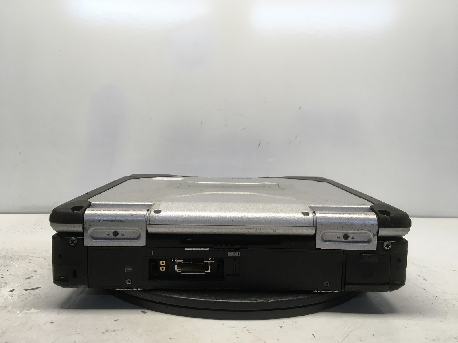 Panasonic CF-31 YCZC01 Intel Core i5-520M 2.4GHz NO RAM NO HDD NO BAT – FOR PART