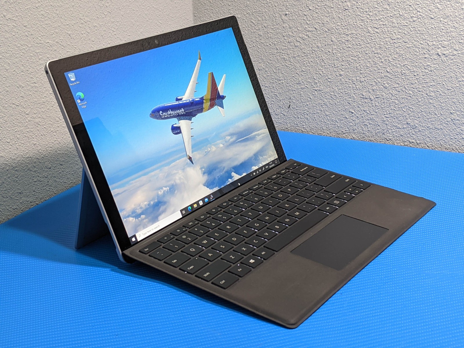 MS Surface Pro 1796 12.3″ 2736×1824 TOUCH i5-7300U 2.6GHz 4GB 128GB SSD Win10Pro