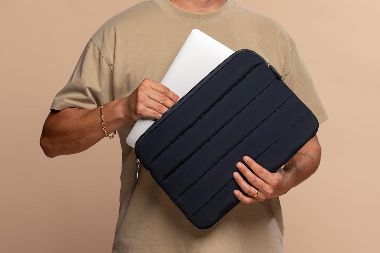 Laptop Case 15-16 Inch – A Perfect Laptop Sleeve for MacBook Air/Pro 15 inch M3