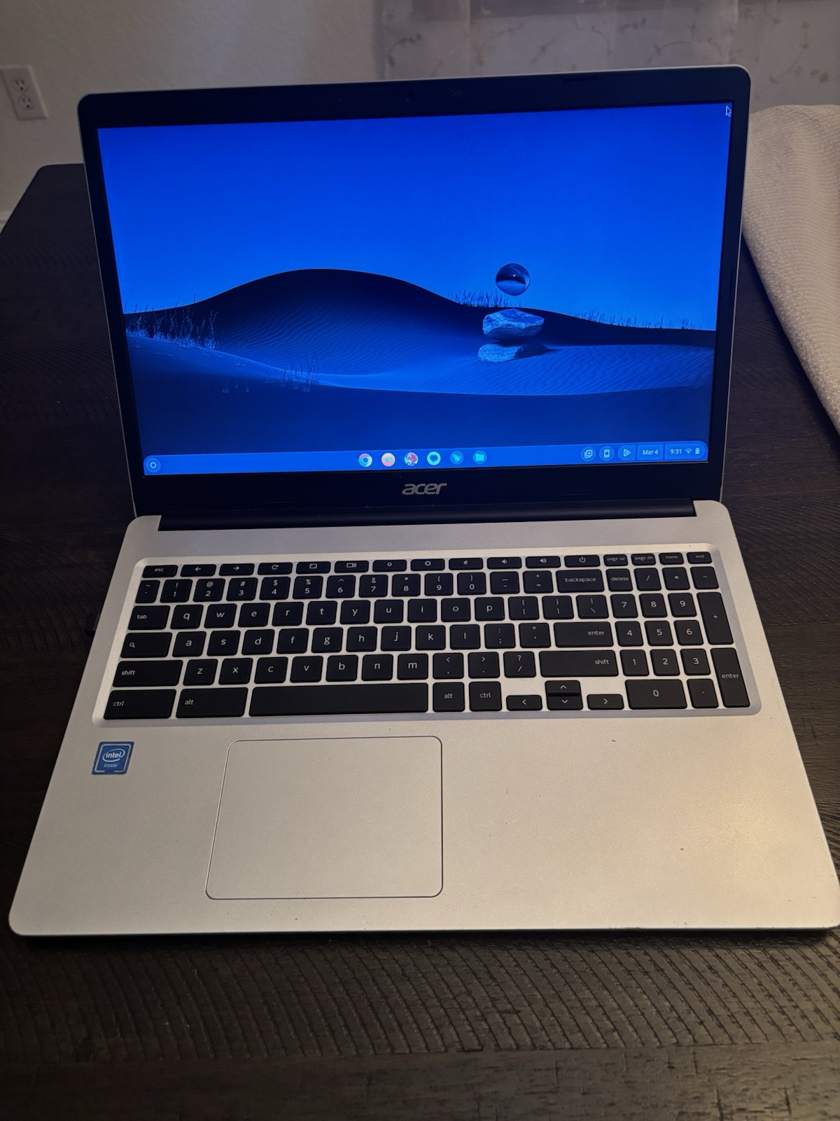 Acer Chromebook 315 15.6″ (32GB, Celeron N 1.1GHz, 4GB) CB315-3H-C2C3