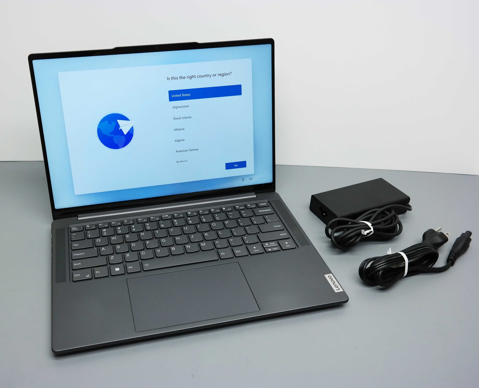 Lenovo Slim Pro 7 14ARP8 14.5″ Ryzen 7 7735HS 16GB 512GB RTX 3050