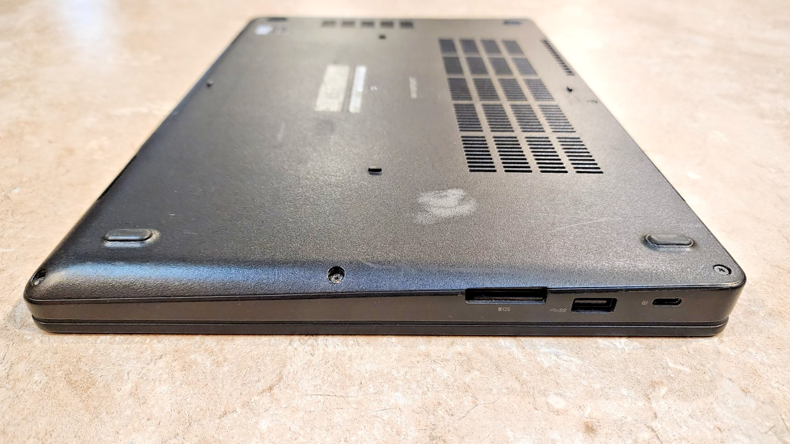 Dell Latitude 5480 14” Core i5-7300U 8GB RAM 128GB SSD HDMI Win 11 Pro Laptop