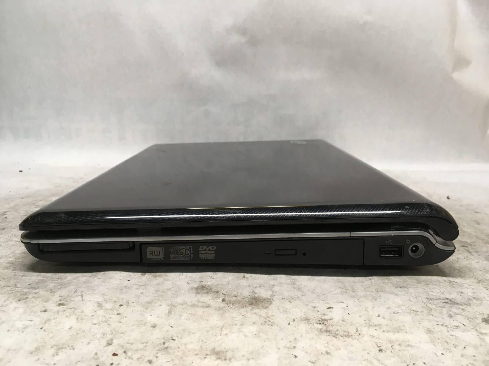 HP Pavilion dv6607nr 15″ [AS IS] AMD Athlon 64 X2 Dual TK 53 @ 1.7 GHz – JZ