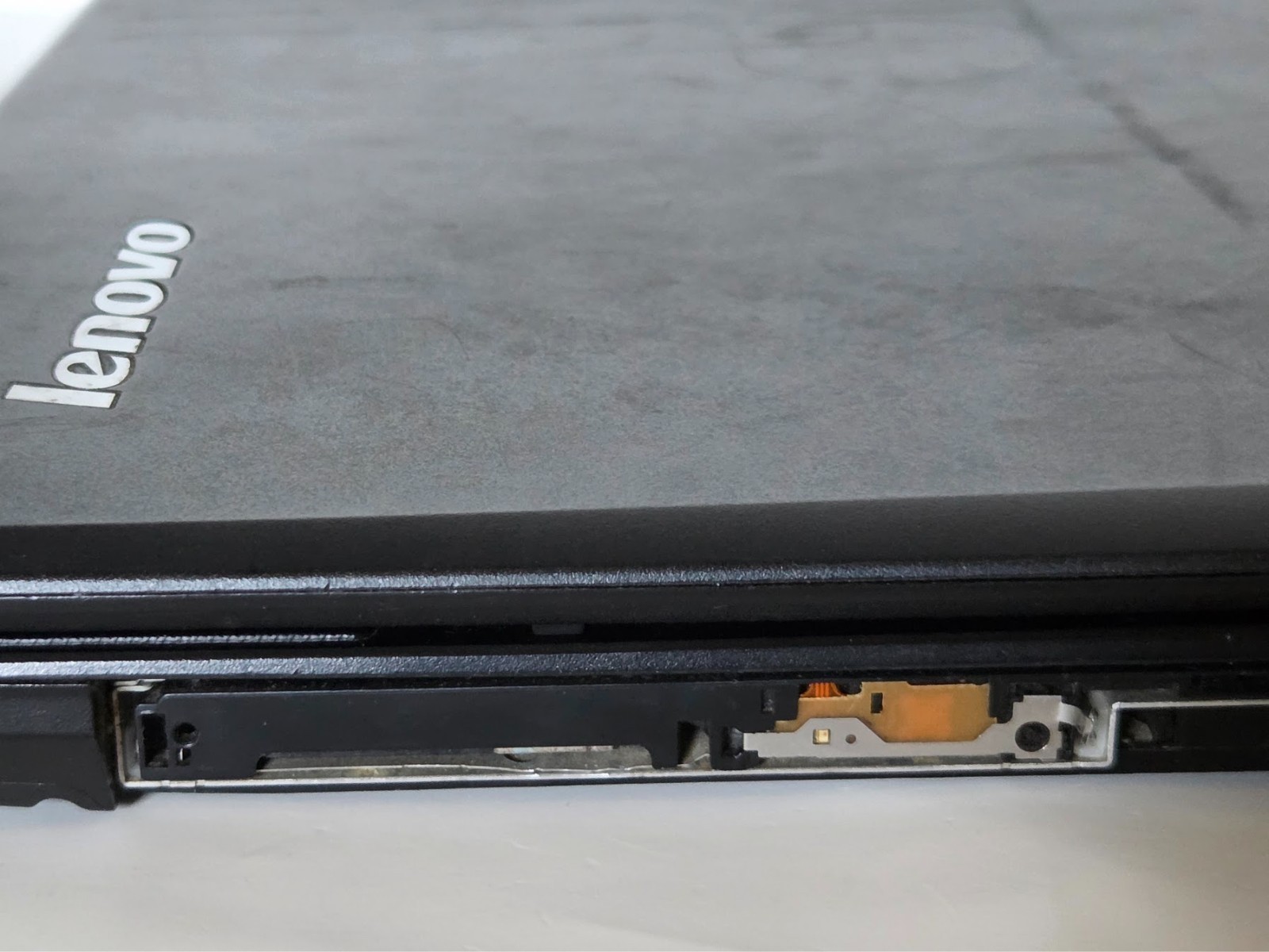 Lenovo G560 Laptop 15.6 Inch Display With Keyboard Damage And Webcam