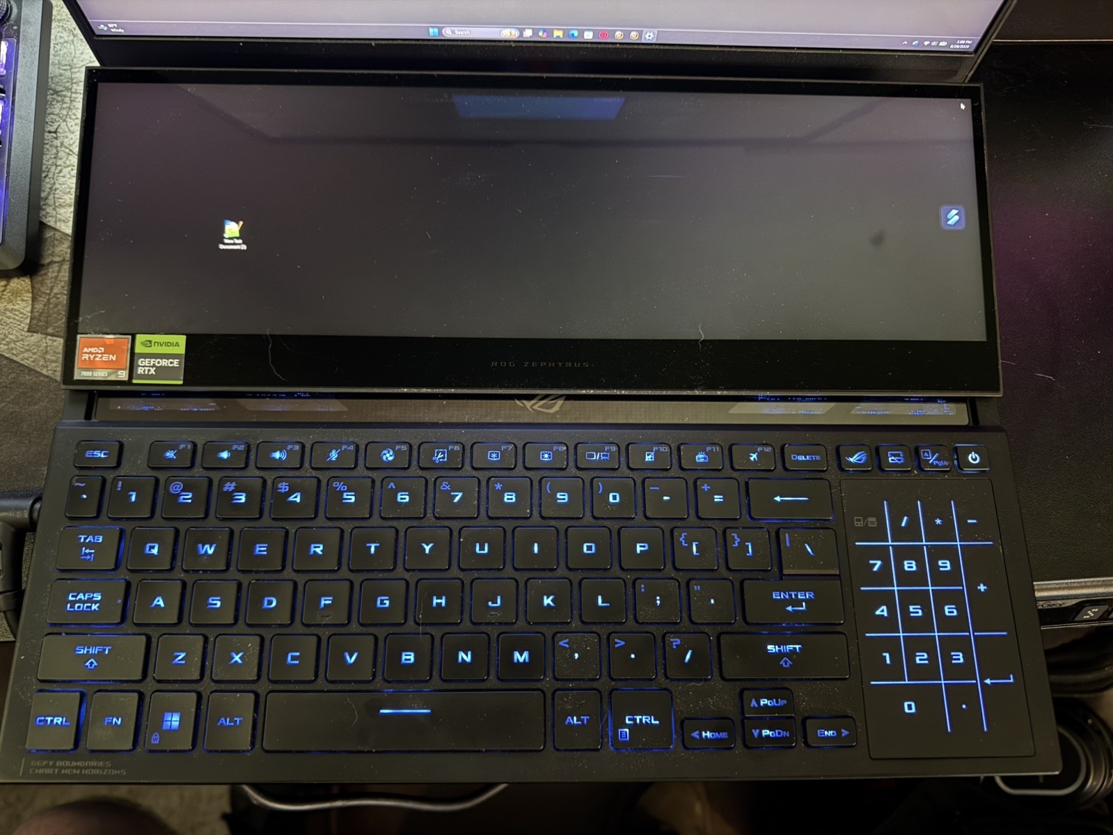 ROG Zephyrus Duo 16 GX650PY-XS97 2025 model