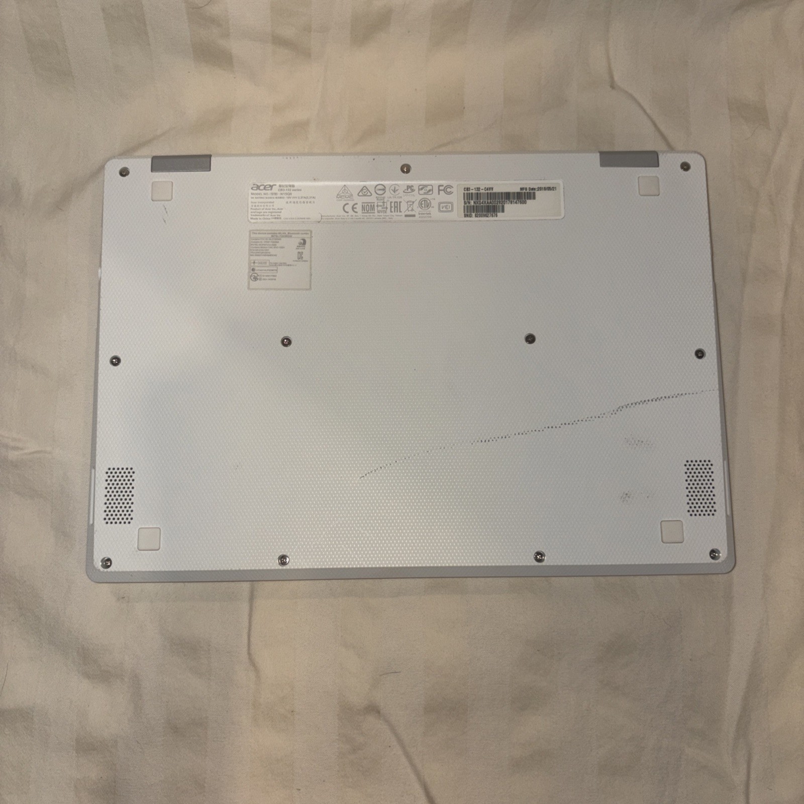 Acer Chromebook R11 N15Q8 11.6″ Touchscreen 2-in-1 Laptop – White