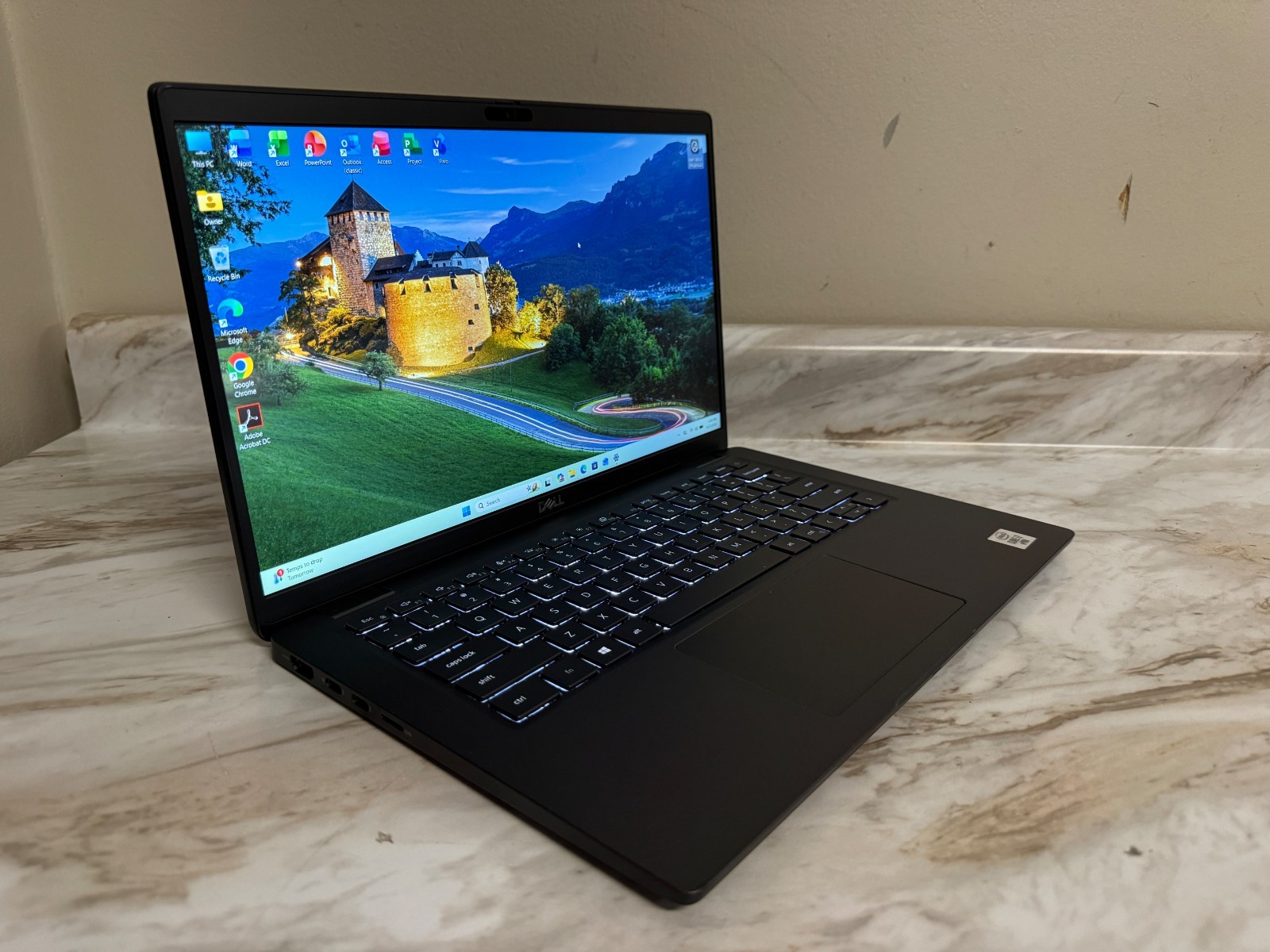 Dell Latitude 7410 Laptop 14″ i7-10610U 512GB NVME SSD 32GB Ram Windows 11 Pro