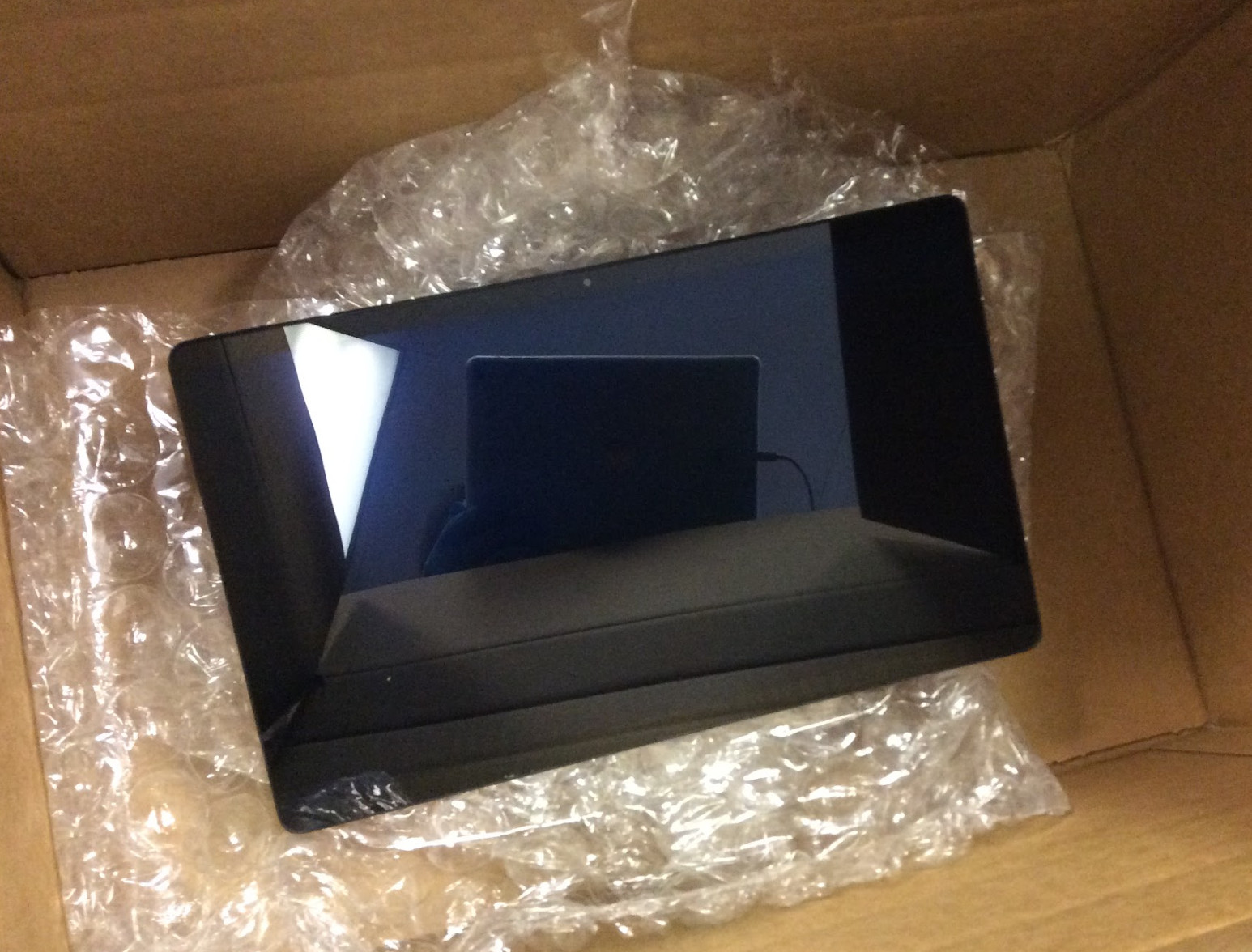 Lenovo IdeaPad Duet 5 Chromebook, OLED 13.3″4GB RAM, 64GB Storage Missing parts