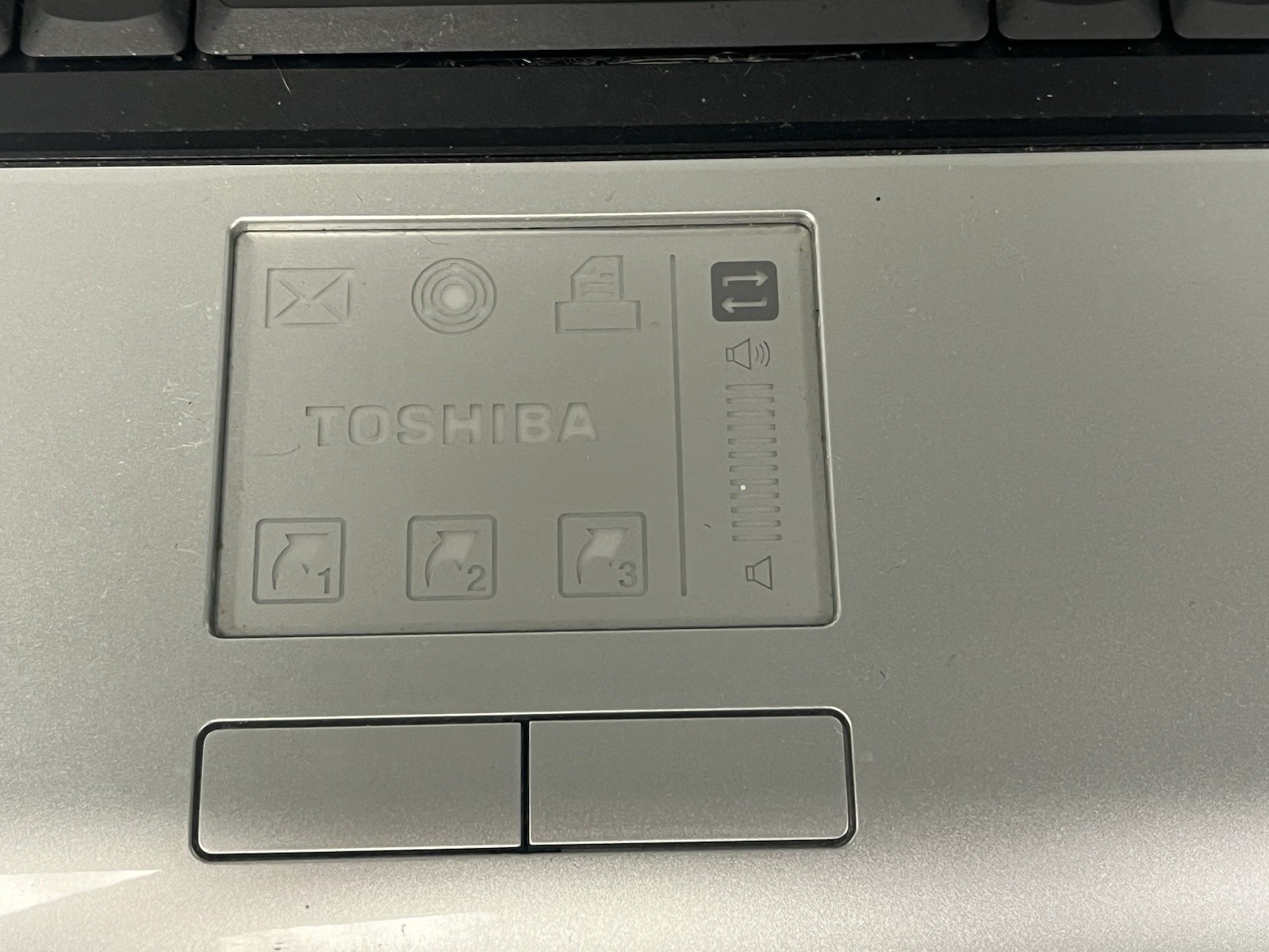 Toshiba Satellite A135-S4499 Intel Core 2 T5500 1.66GHz 2GB Ram 120GB HDD NO OS