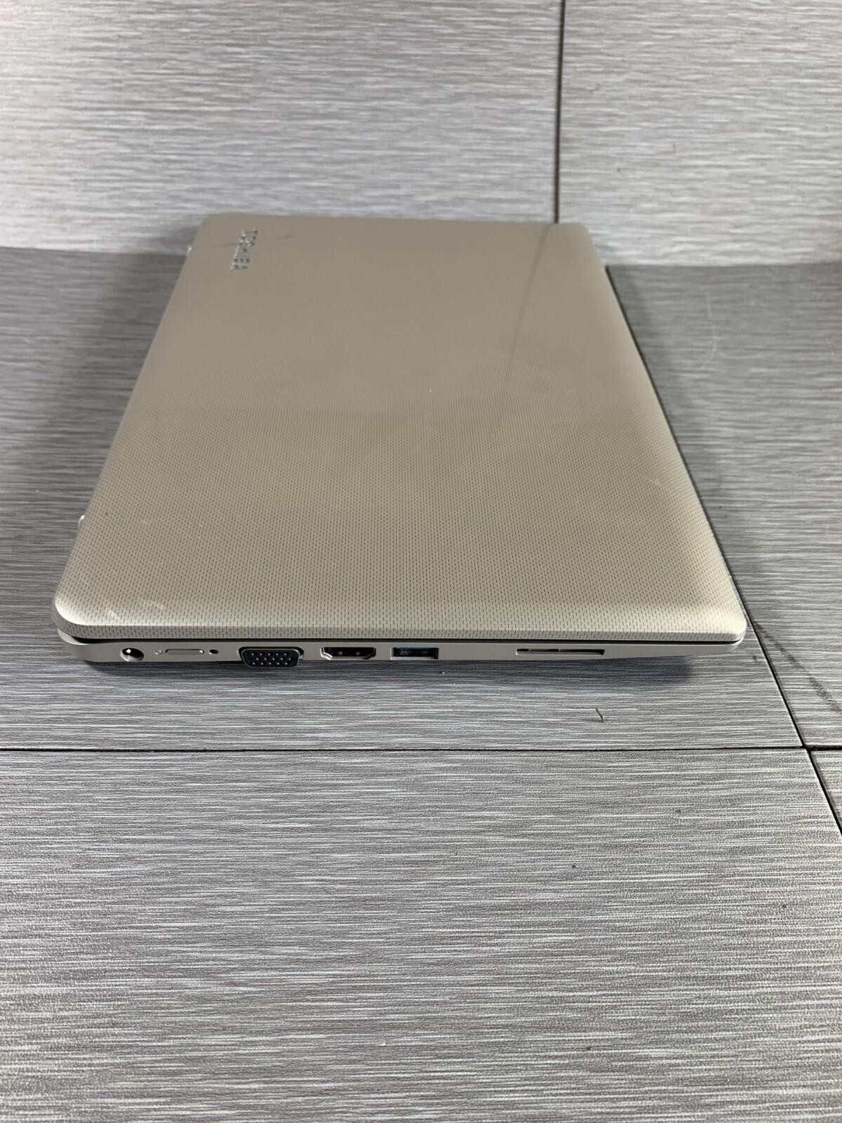 Toshiba Satellite L15-B1330 Ivory 11.6″ Display Built-In Webcam Laptop For Part