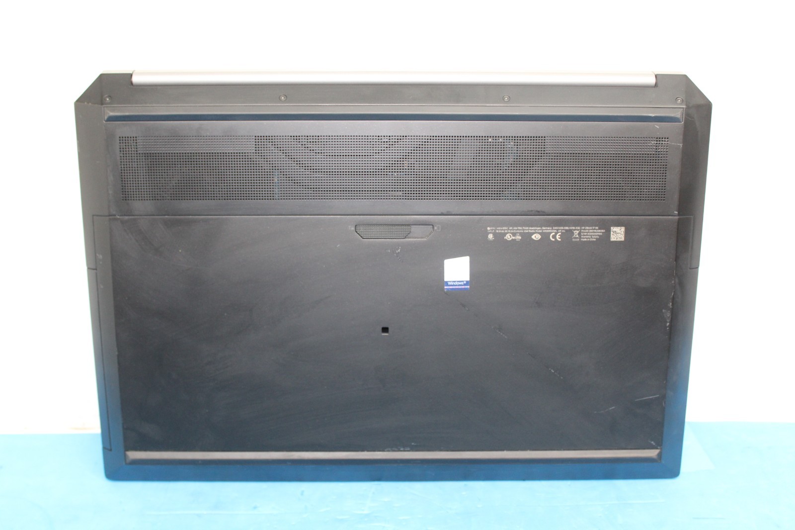 HP ZBOOK 17 G6 WORKSTATION XEON E-2286M 64GB 1TB M.2 SSD RTX 5000 W11PRO T9-A12