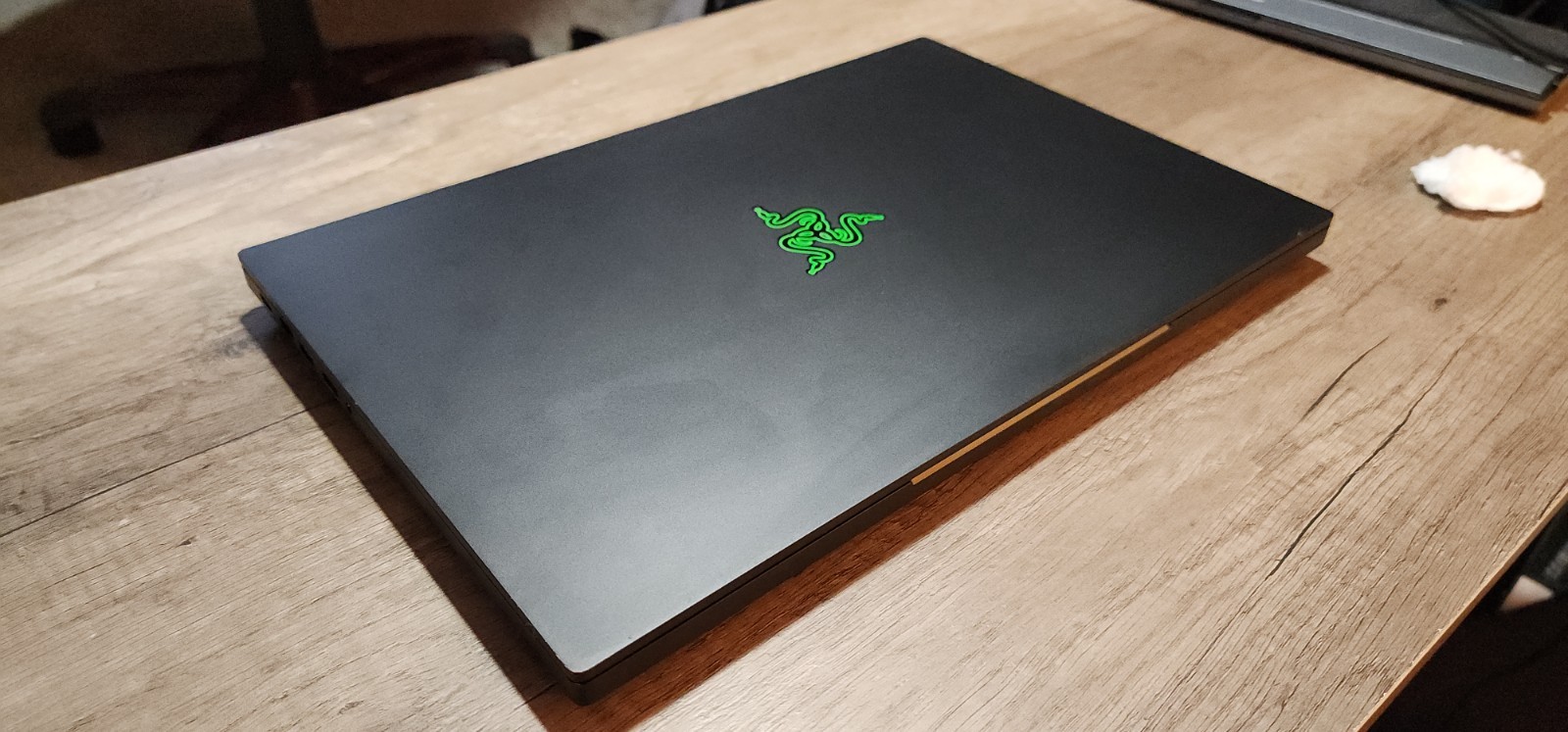 Razer Blade 15 Advanced i7-9750H GTX 1660 Ti 16GB RAM 2TB Storage 144Hz – Read D