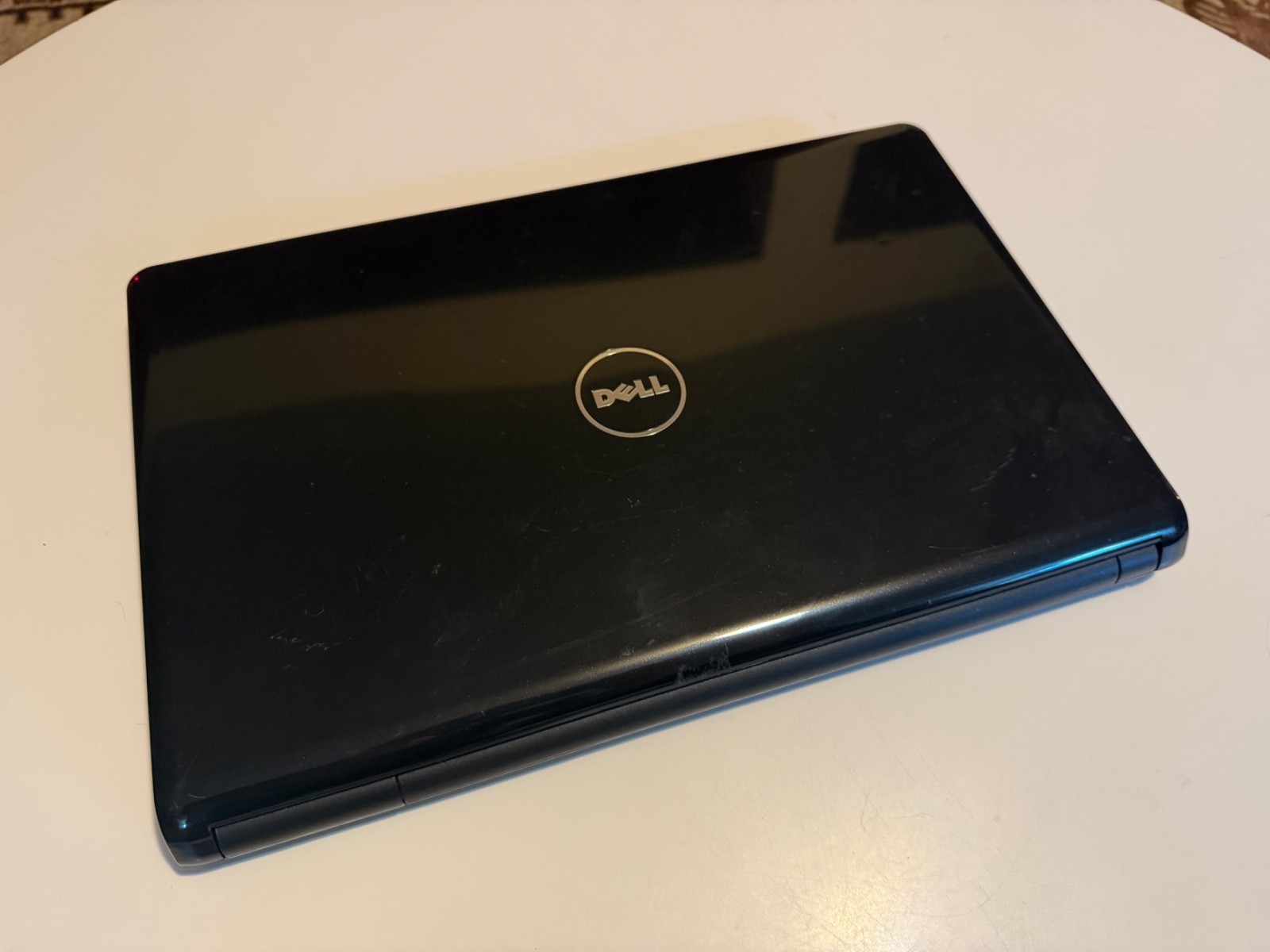 DELL INSPIRON 1564 – INTEL I3 – 4GB RAM – BROKEN SCREEN, NO HDD – FOR PARTS!
