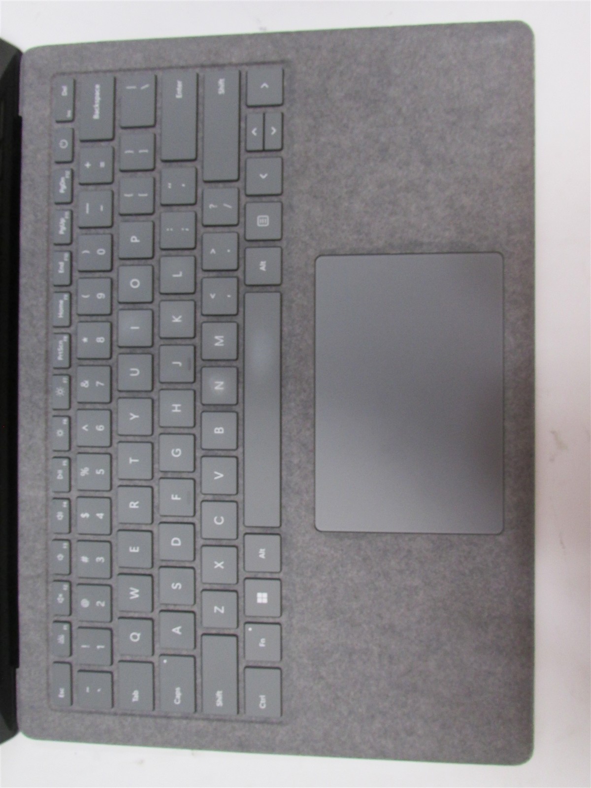 Microsoft Surface Laptop 5 1950 i7-1265U 2.7GHz 16GB RAM 256GB 13.5″ W11 Pro DMG