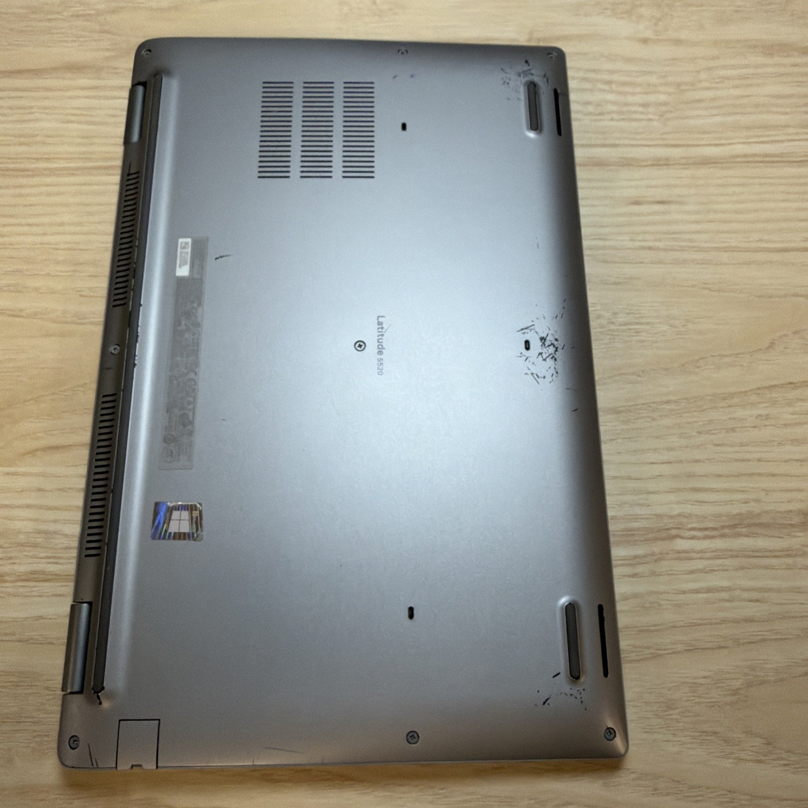 Dell Latitude 5520 i5-1145G7 16GB 512GB SSD 15″ FHD Win11 – Good Cond