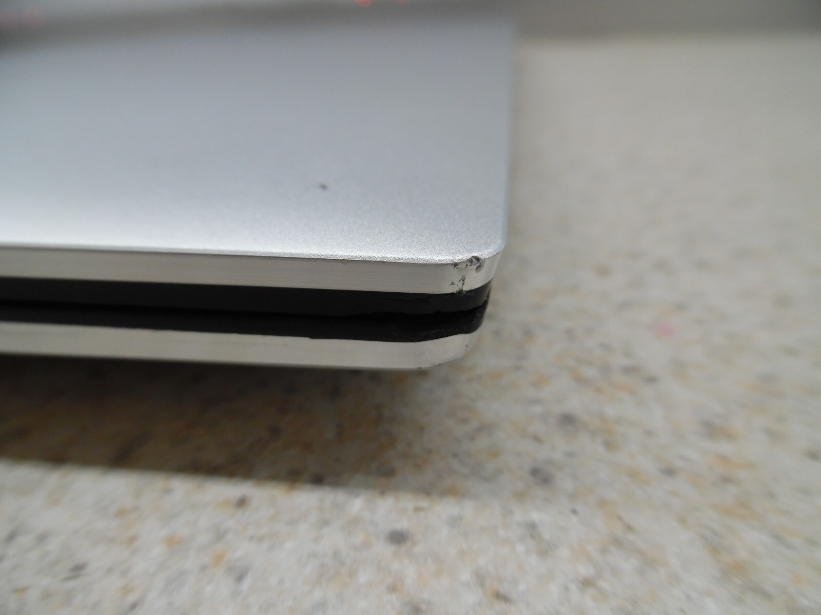 Dell XPS 17 9700 17″ 2TB SSD, Intel Core I7 8 Cores 4.7GHz, 48GB RAM NVIDIA 2060