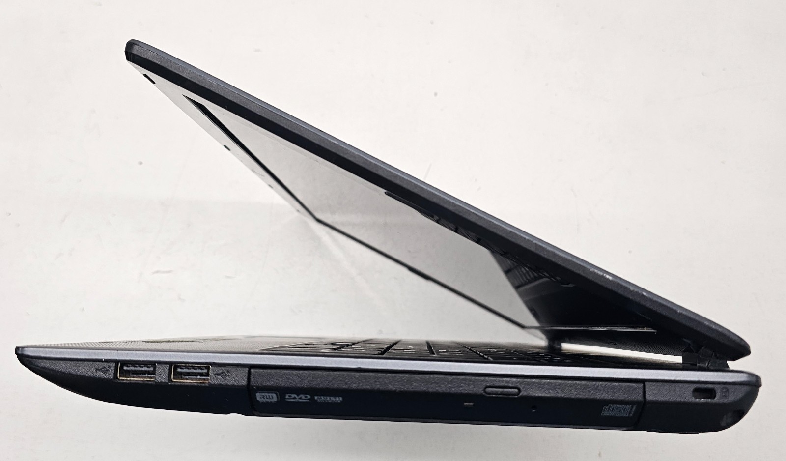 Acer Aspire 5250-0468 Laptop AMD E-300 2GB RAM NO HD/OS (FL)