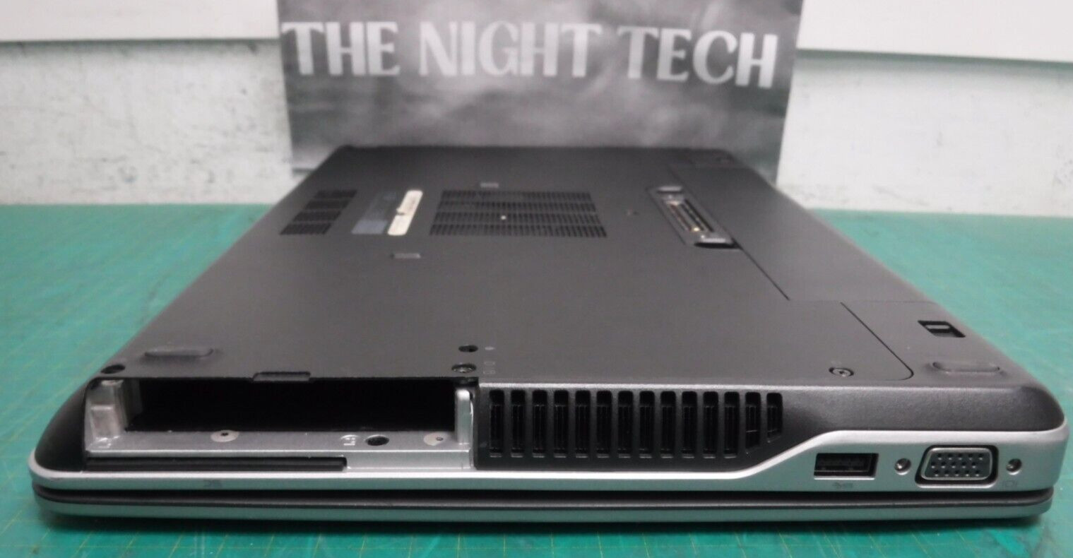 Dell Latitude E6440 Core i5-4300m 2.6GHz 4GB RAM 14″ No HDD/OS | Line on LCD Bad