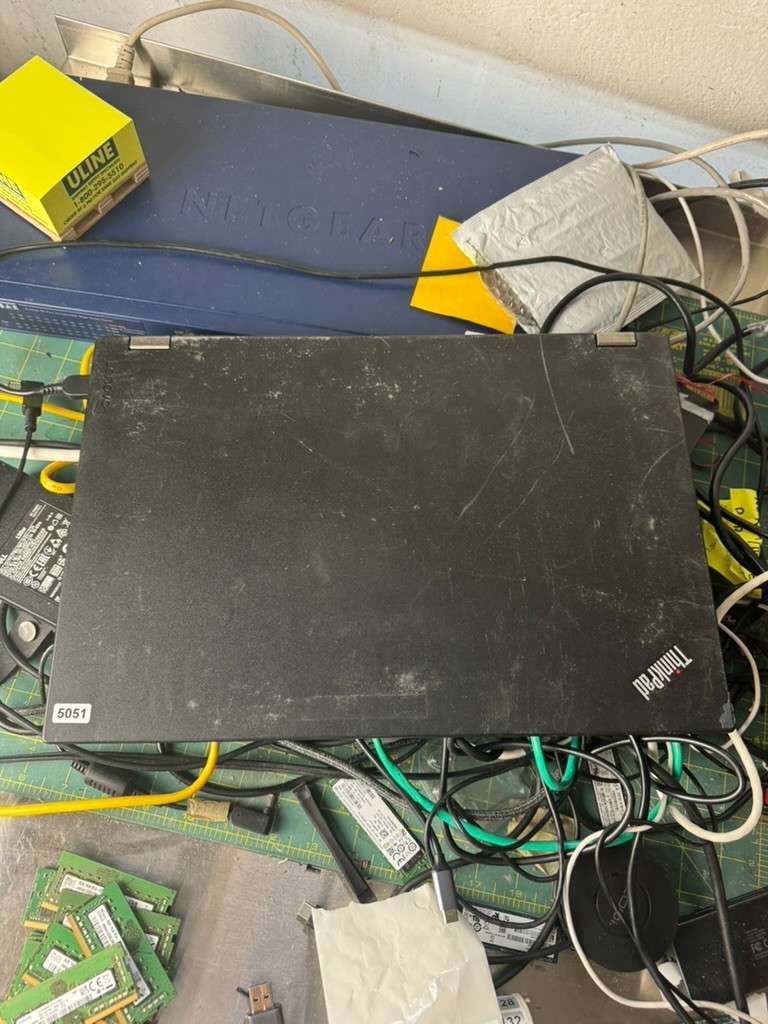 Lenovo ThinkPad L560 15.6in Intel i5 6th Gen No RAM No Drive Parts/Repair #5051