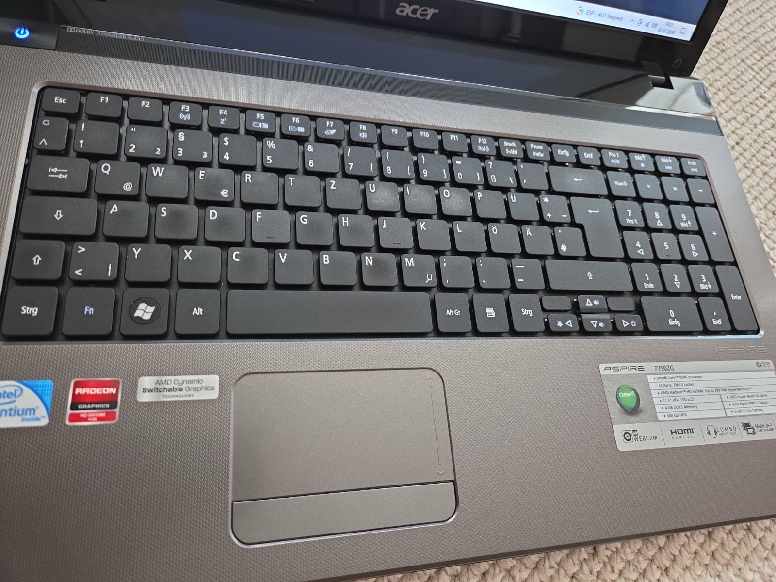 Acer Aspire 7750ZG 17.3 inch 8GB RAM 120GB SSD Radeon HD 6650M Windows 10