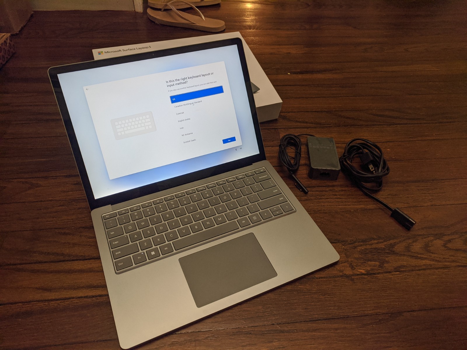 Microsoft Surface 5 16GB RAM 512GB SSD i7-1265U Sage – MINT + BOX 2nd POWER ADAP