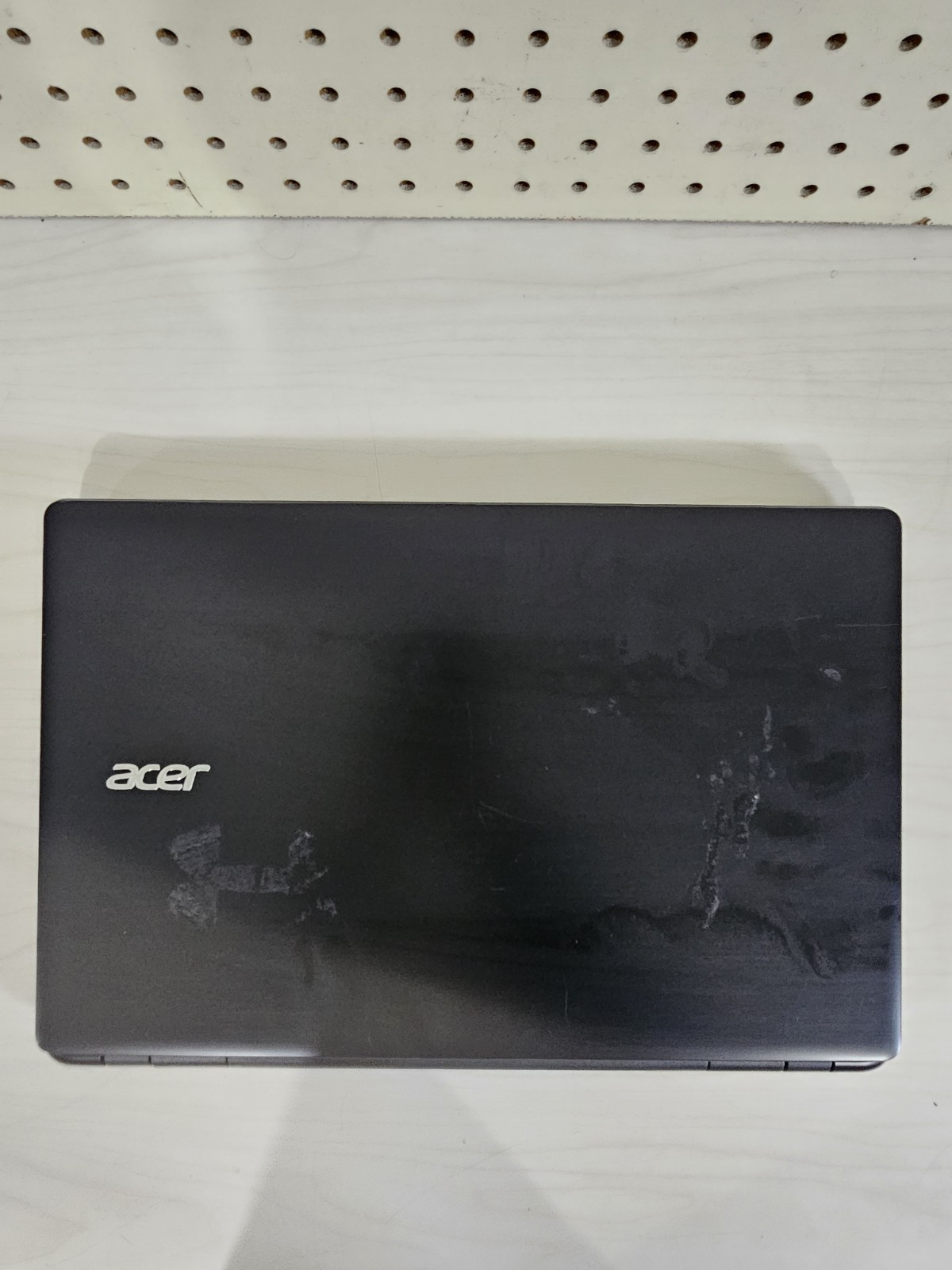 Acer E5-551 Laptop – AMD Radeon R5 – 6GB RAM – 750GB HDD – Win 10 BAD BATT Read