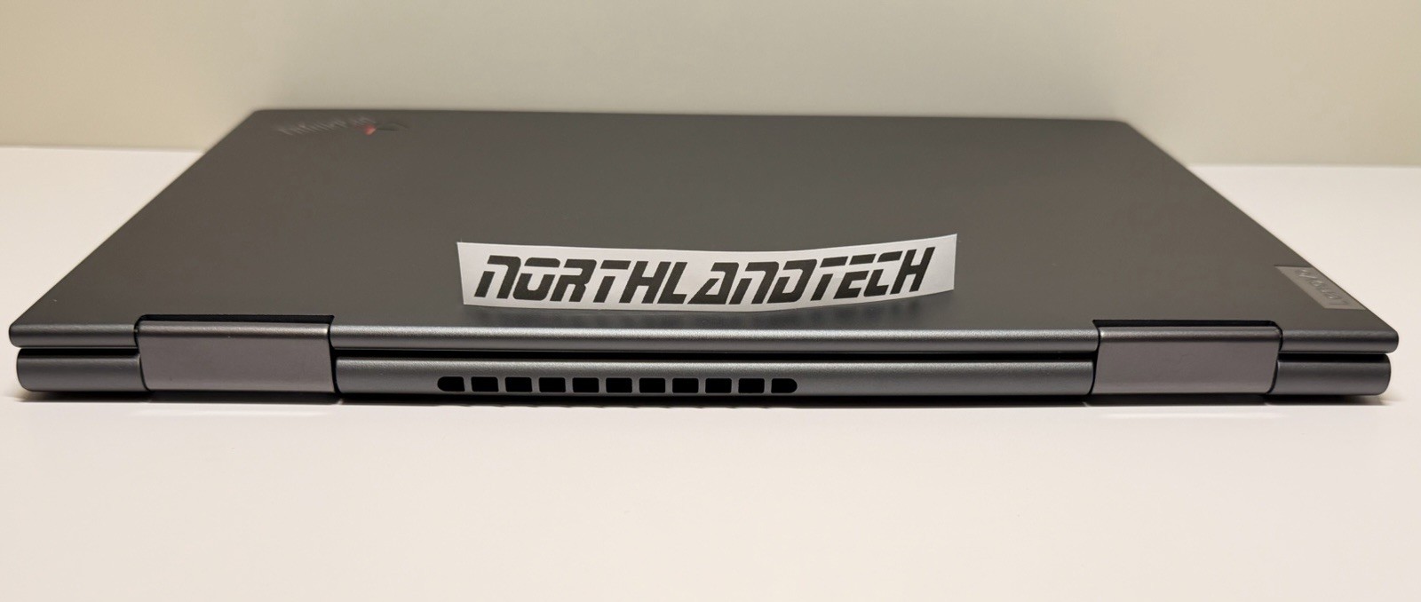 Lenovo ThinkPad X1 Yoga Gen 8 Intel i7-1365U 32GB 512GB 14″ FHD+ TOUCH ESIM